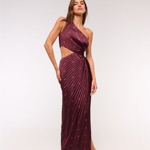 Abercrombie & Fitch Red Asymmetrical One Shoulder Gown